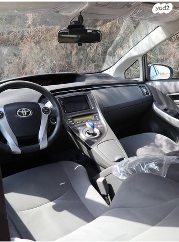 טויוטה פריוס