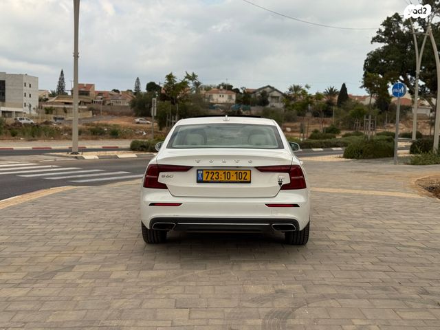וולוו S60