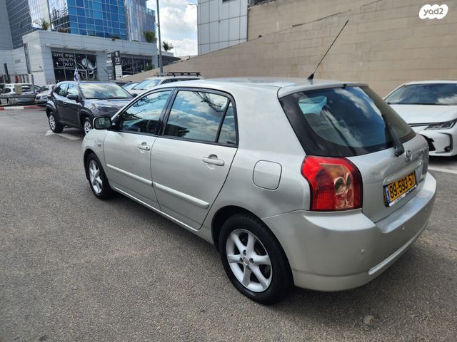 טויוטה קורולה