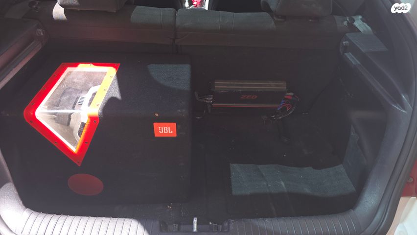 יונדאי ולוסטר