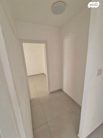 דירה, שדרות פנחס לבון 8, קרית נורדאו, נתניה