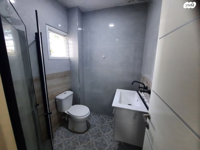 דירה, משה שרת 40, ברנע, אשקלון