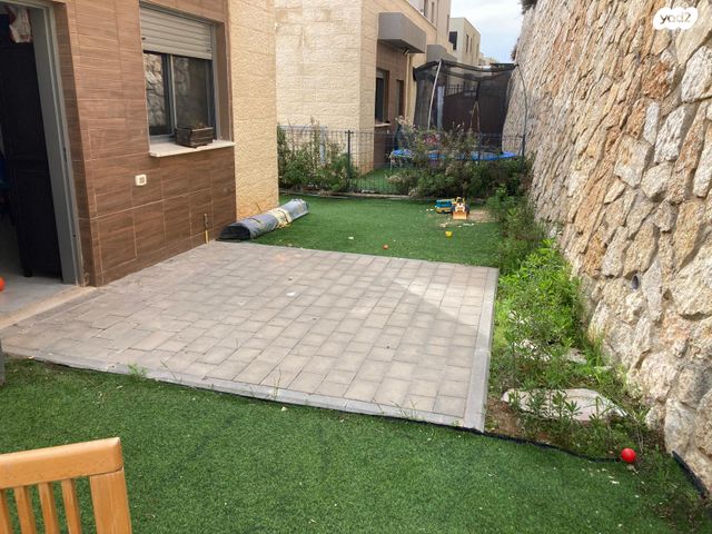 דירת גן, הצבי 2, ברוכין, ברוכין