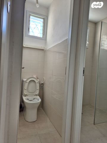 דירה, שדרות פנחס לבון 8, קרית נורדאו, נתניה