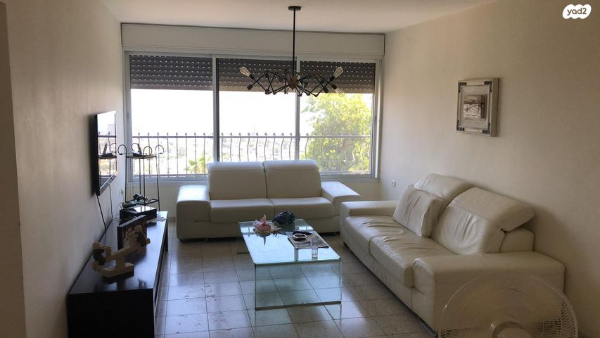 דירה, המכבים 4, שיכון ב, טבריה