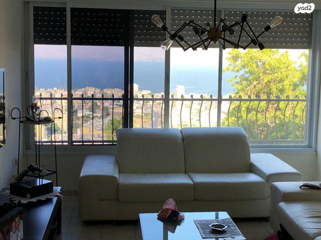 דירה, המכבים 4, שיכון ב, טבריה