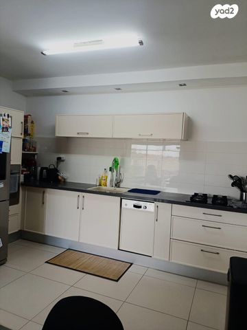 דירה, מאיר הרמן 23, גבעת הצבר, נס ציונה