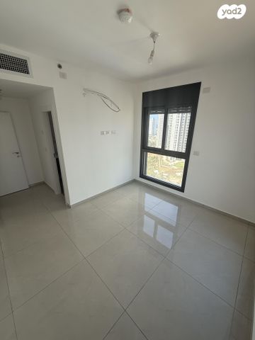 דירה, אמנון ליפקין שחק 1, נוף הטיילת, נתניה