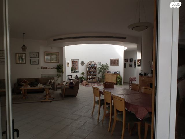 גג/ פנטהאוז, תבור 9, שכונה ה'-ו', מבשרת ציון