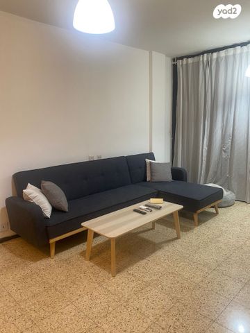 דירה, י"א באדר 24, נאות רחל, חולון