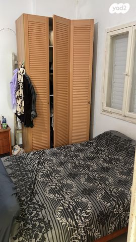 ארלוזורוב 64