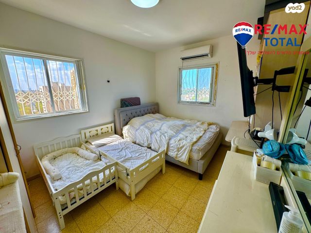 גג/ פנטהאוז, ברקן 22, תל גיבורים, חולון