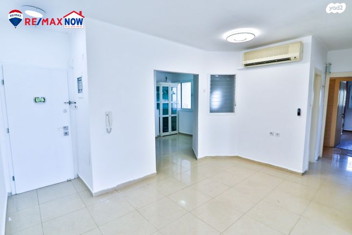 דירה, הסמדר 23, קרית כרמים, ראשון לציון