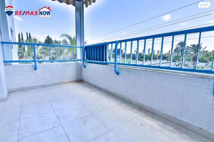 דירה, הסמדר 23, קרית כרמים, ראשון לציון