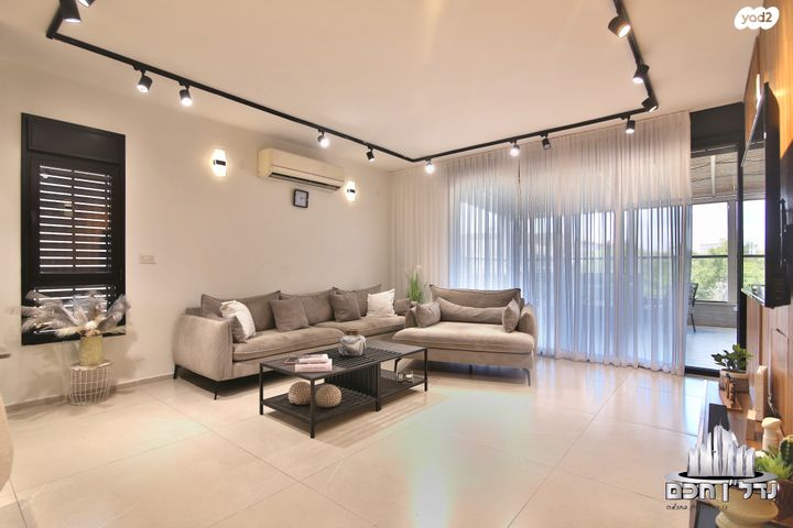 גג/ פנטהאוז, בנימין, מרכז העיר, סביניה, הוותיקה, קרית ביאליק