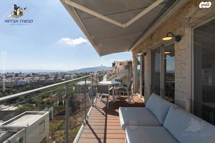 גג/ פנטהאוז, חיפה