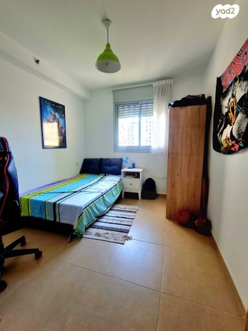 דירה, גינת אגוז 2, נווה גנים, פרדס חנה כרכור