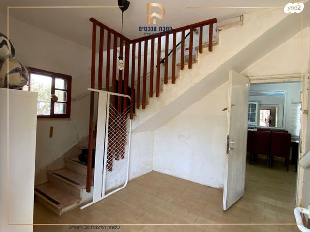 בית פרטי/ קוטג', שדרות הרימון, רימונים, רימונים