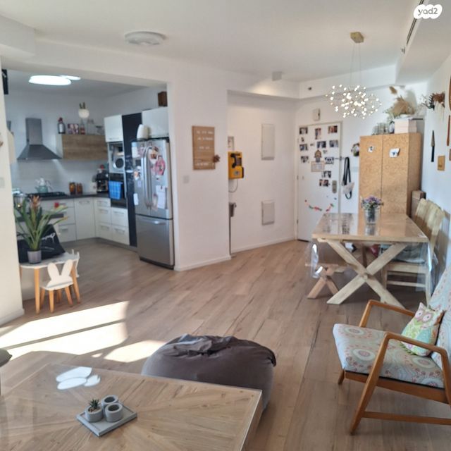 דירה, חוט השני, עין הים, חדרה