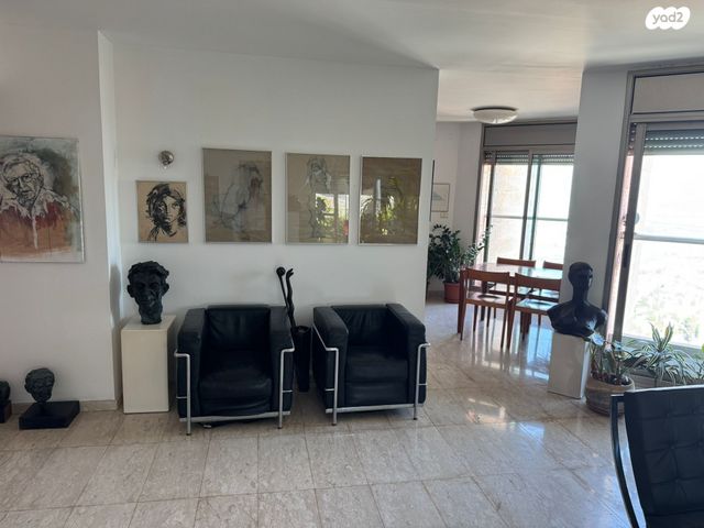 דירה, יפה נוף, כרמל מרכזי - שד' קיש, חיפה