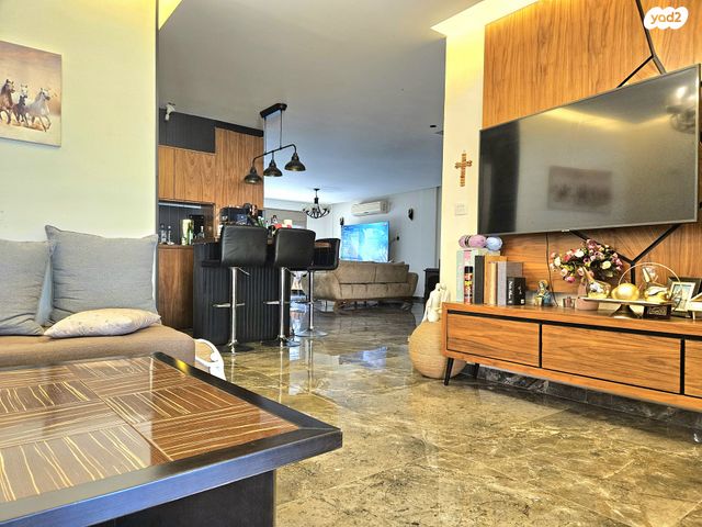 בית פרטי/ קוטג', כפר ורדים