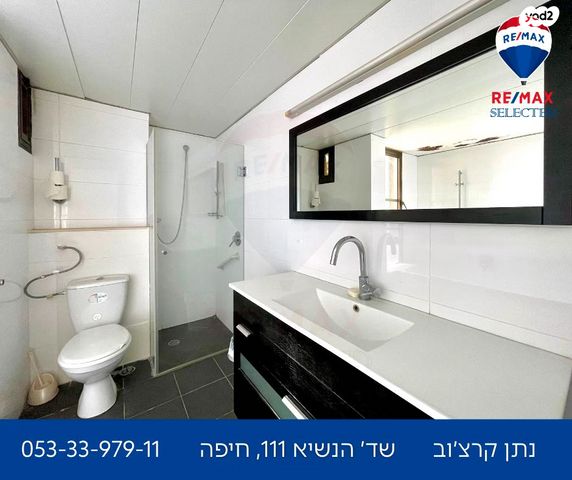 דירה, שדרות הנשיא 111, מרכז הכרמל, חיפה