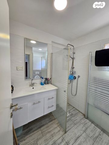 דירה, שדרות שלמה המלך 12, שרת, לוד