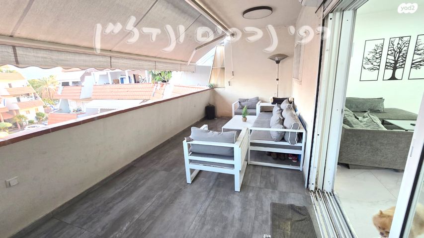 דופלקס, שיכון חדש, אזור