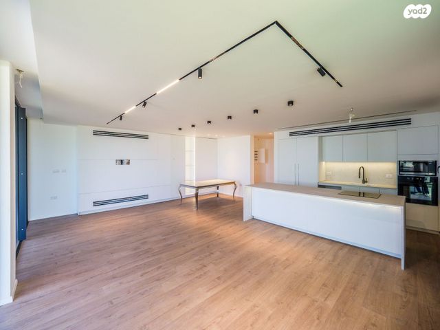 דירת גן, המעפילים 50, עיר, מרכז העיר, נהריה