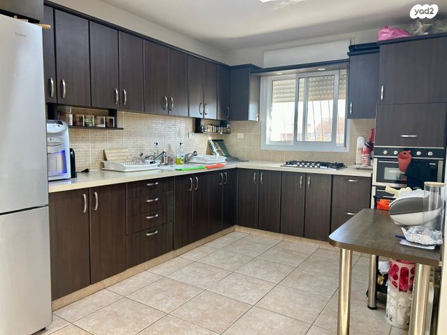 דירה, רקפת, משכנות גבעת זאב, גבעת זאב