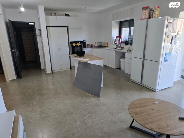 דירה, הרב הרצוג 79, גבעת הורדים, רסקו, ירושלים