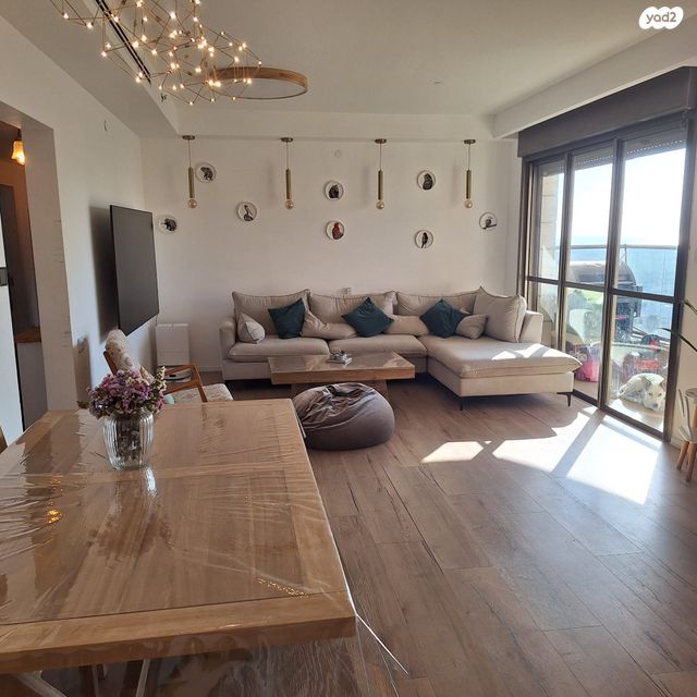 דירה, חוט השני, עין הים, חדרה