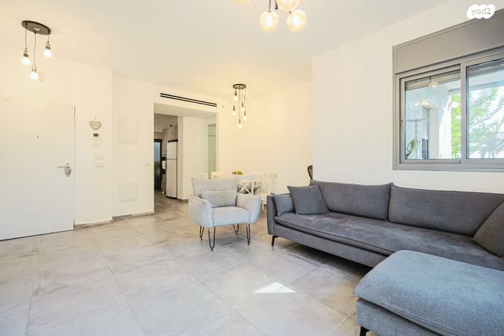 דירת גן, סביון 27, הפרחים, חריש