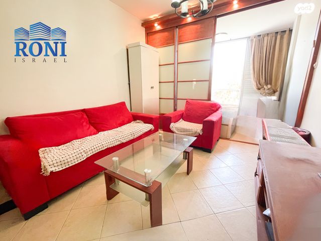 דירה, מנדלי מוכר ספרים, לב העיר, בת ים