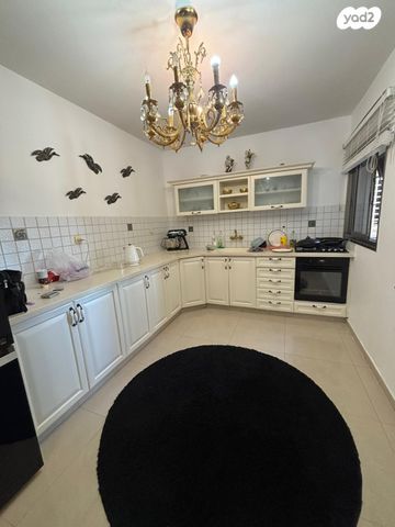 דירה, יצחק בן צבי, אפרידר, אשקלון