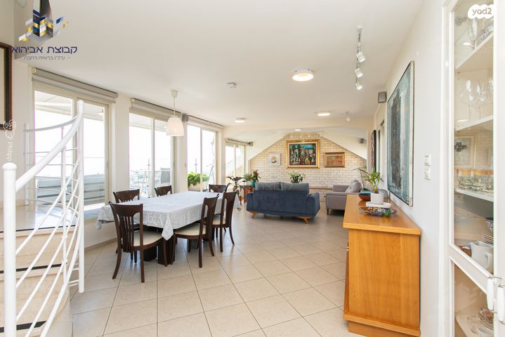 גג/ פנטהאוז, חיפה