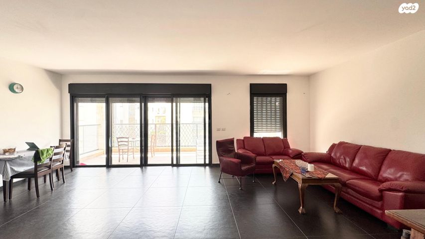 דירה, הרא"ז 11, א' / צפון מזרח העיר, רחובות