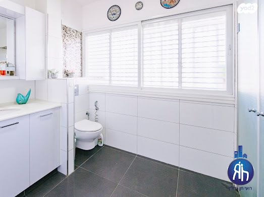 גג/ פנטהאוז, הרב קטרוני 5, מחנה יהודה, פתח תקווה