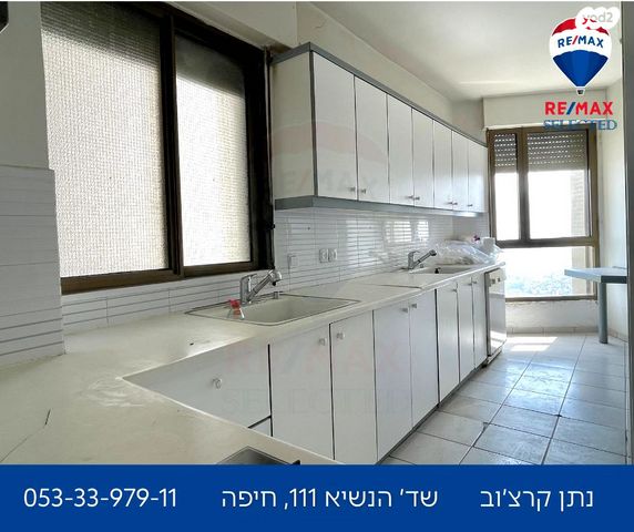 דירה, שדרות הנשיא 111, מרכז הכרמל, חיפה