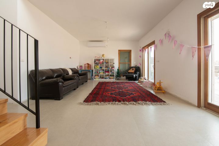 בית פרטי/ קוטג', מיתר / כרמית