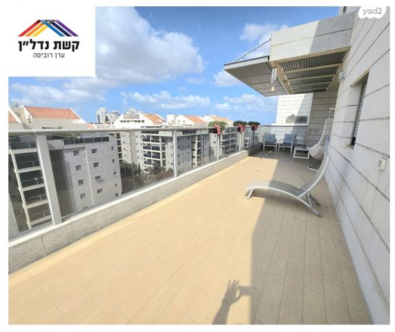 דופלקס, ג'ו עמר, הזמר העברי, כפר סבא