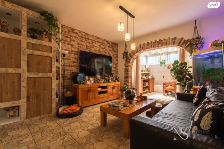 חבקוק הנביא 10