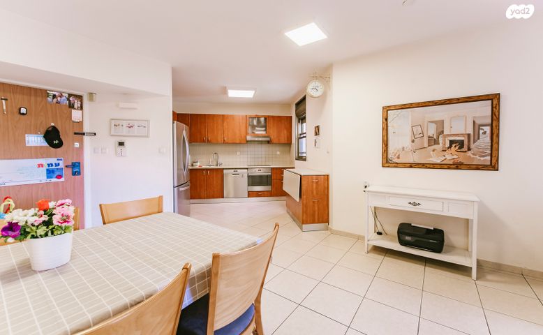 דירה, משה סנה 26, פתח תקווה