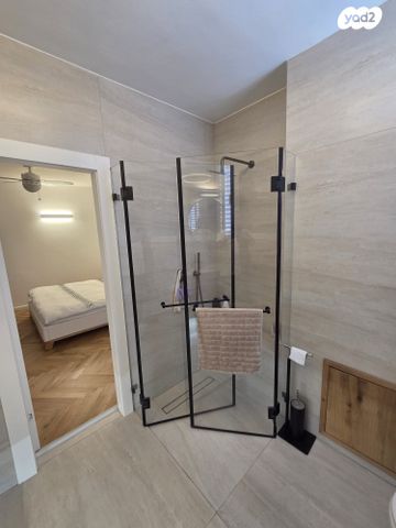 גג/ פנטהאוז, דוד רמז, גבעת הרמבם, גבעתיים