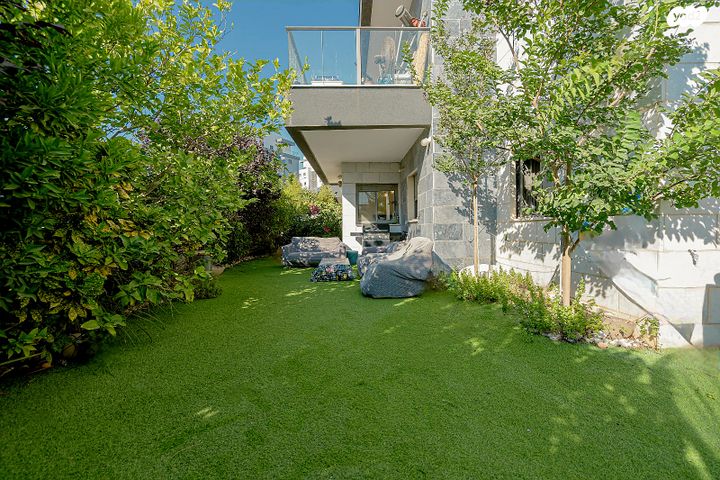 דירת גן, סביון 27, הפרחים, חריש