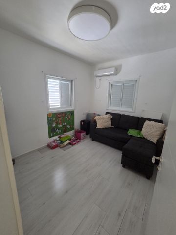 גג/ פנטהאוז, דוד רמז, גבעת הרמבם, גבעתיים