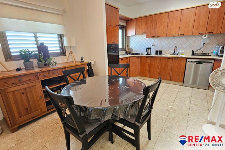 דירה, פרופ' נחום, כצנלסון, ראשון לציון