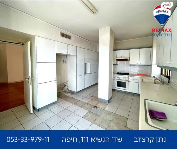 דירה, שדרות הנשיא 111, מרכז הכרמל, חיפה