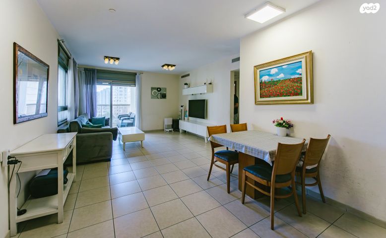 דירה, משה סנה 26, פתח תקווה