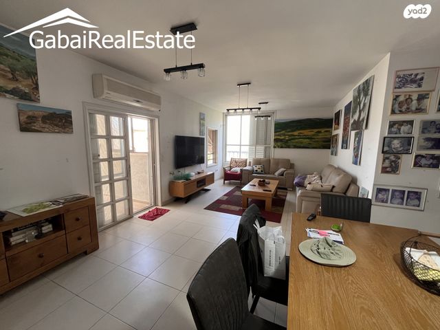 גג/ פנטהאוז, העמק 18, ראשונים, כפר סבא